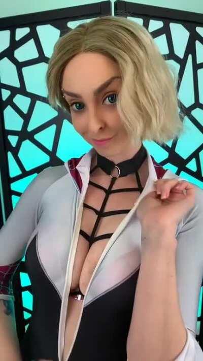 Spider-Gwen by Lunaraecosplay [self]