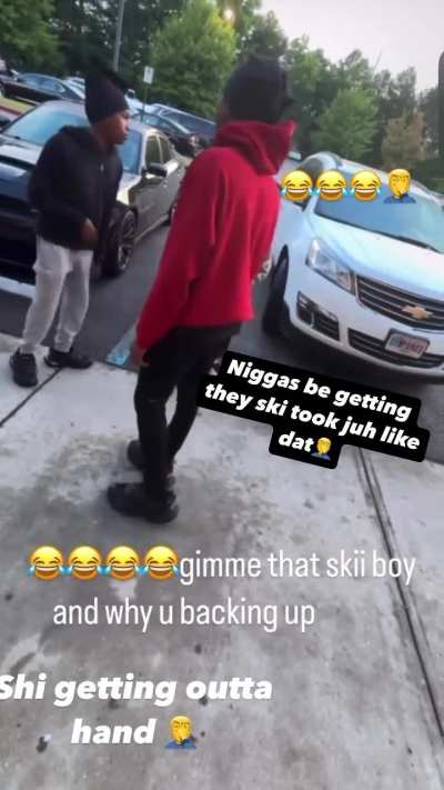 Yn gets took down for a nike ski 😂