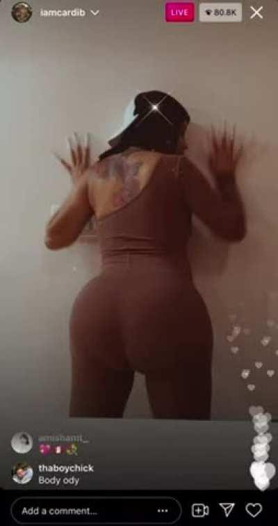 Cardi's Humongous Dumper