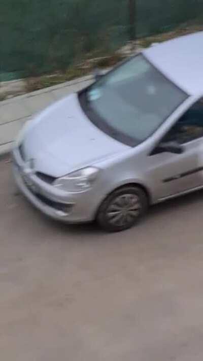 [NSFW]Șofer de Bolt se masturbează în mașină la Cluj