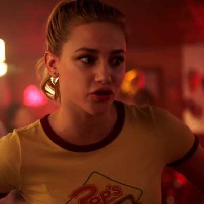 🔥 Lili Reinhart : Celebhub || [dd] redd.tube : First Down...