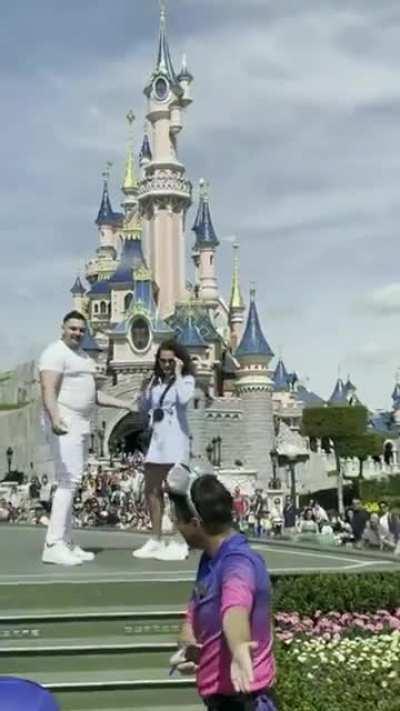 Wedding proposal at restricted zone gets &quot;ruined&quot; by Disney World employee