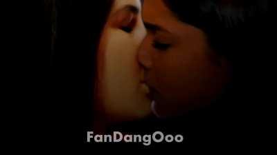 A dream fantasy, Deepika xKatrina in a lesbian scene