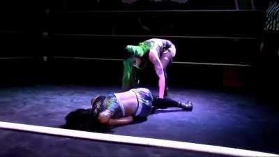 Hawlee Layne leg dropped by Shotzi Blackheart