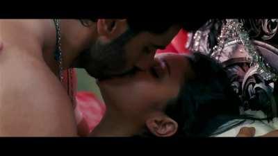 Another Parineeti Hot kissing Scene