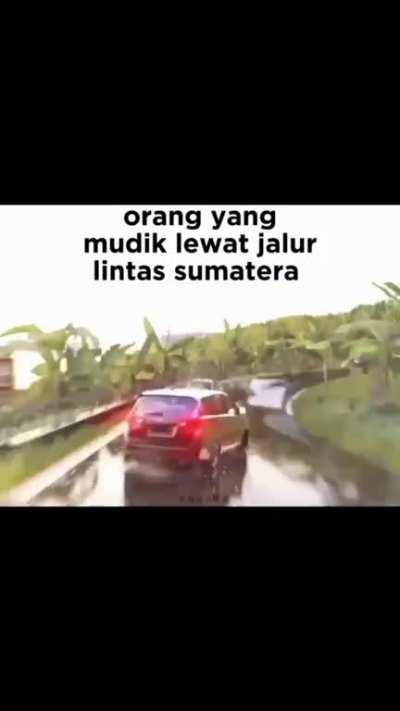 Hati hati di jalan