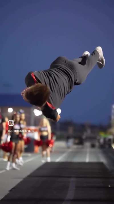 Cheerleader tumbling