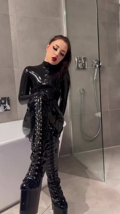 Latex = Power 🖤