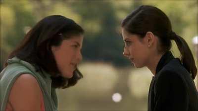 Sarah Michelle Gellar And Selma Blair (Cruel Intentions) 