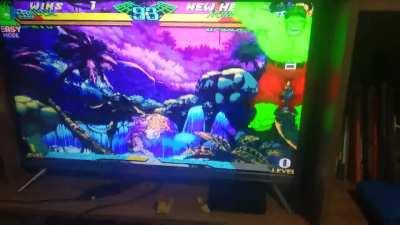 Gente, meu irmao e meu amigo estavam jogando Marvel vs Street Fighter, dai, meu irmao liberou esse pergonagem, como libero ele?