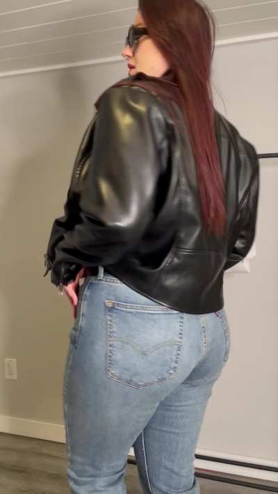 50-inch hips in Levi’s jeans 