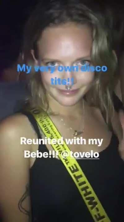 Disco tits