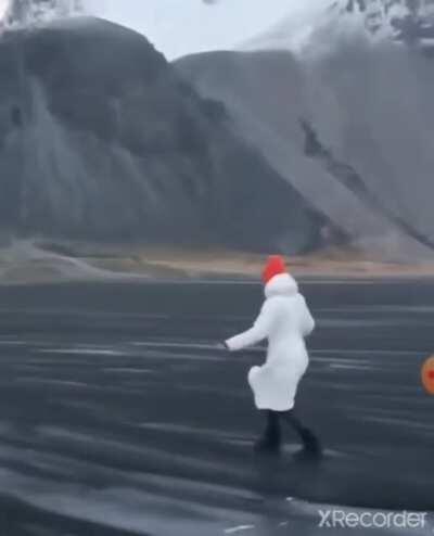 In this place in Iceland you can skate over running water ... but frozen!