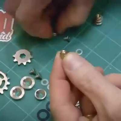 This 19 Parts Chain Gear Spinner