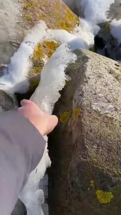 The way this ice sheet comes off.