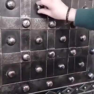 This lock with these incredible keys and locking mechanism Originally posted on r/oddlysatisfying