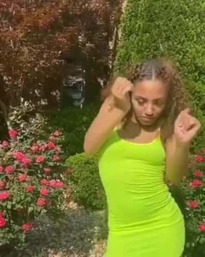 Sexy tight body in green dress