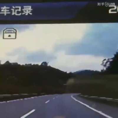 Dash cam video of Boeing 737 operated by China Eastern crashes with 132 onboard