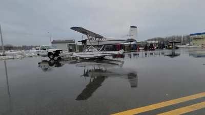 Sweet floatplane. But that's only half of the story;)