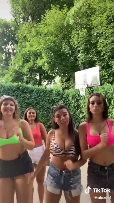 Alexa_Figueroa