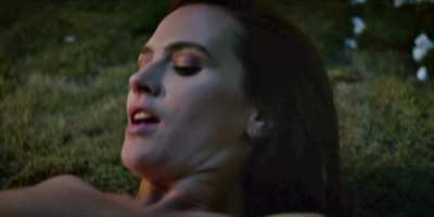 Jessica Brown Findlay's nipple sucked in Brave New World (2020)