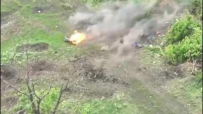 Footage of Ukrainian FPV pilots hunting Russian soldiers riding motorcycles to the frontlines. 
