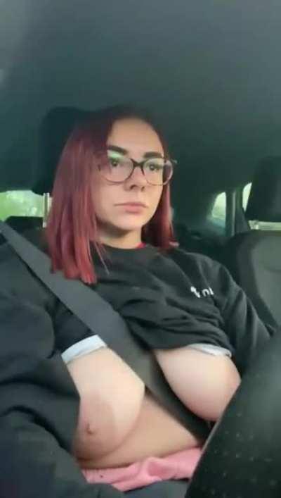 Flashing in my car! The guy next to me was VERY happy 😇 [GIF]