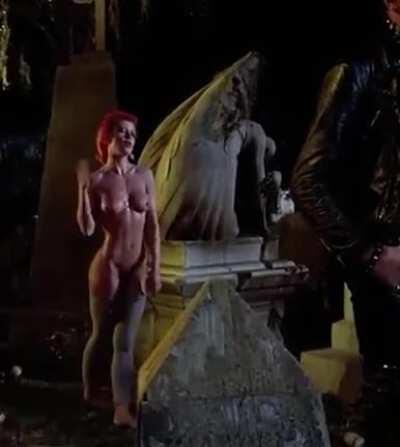 Linnea Quigley in “Return of The Living Dead” (1985)