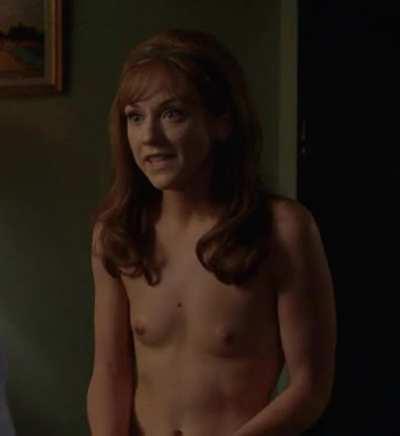 Emily Kinney from The Walking Dead did a nude scene in Masters of Sex [AIC]