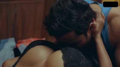 Sharanya Jit Kaur , Ridhima Tiwari ( Natasha Rajeshwari ) HOT Boobs Kissing Sex Scene In Walkman Ep 07 Ullu