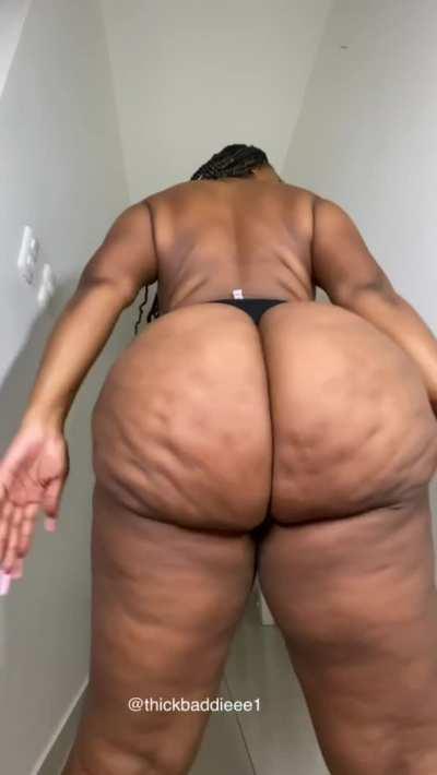 Do you like thick women?