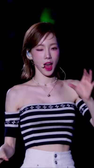 SNSD - Taeyeon