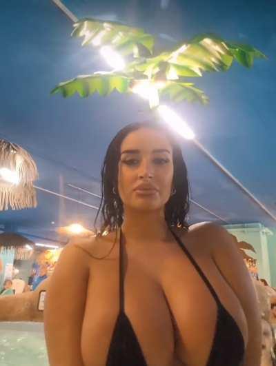 tania barbosa has some massive tits