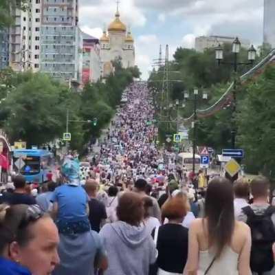 In Khabarovsk, Russia, 95,000 people marched against Putin. That's 17% of Khabarovsk's population.