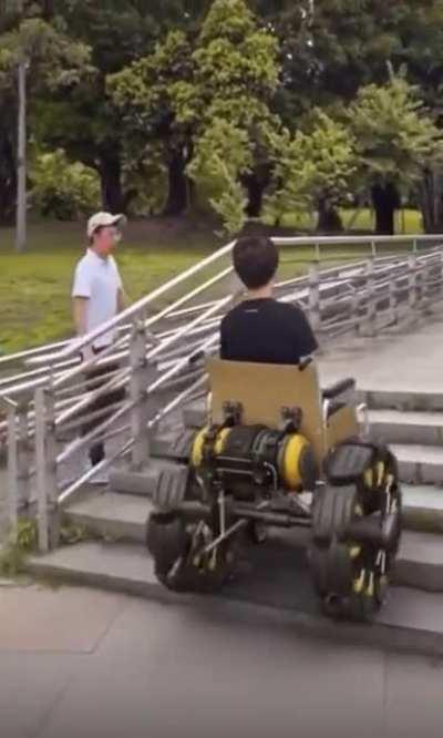 Stair climbing wheelchair