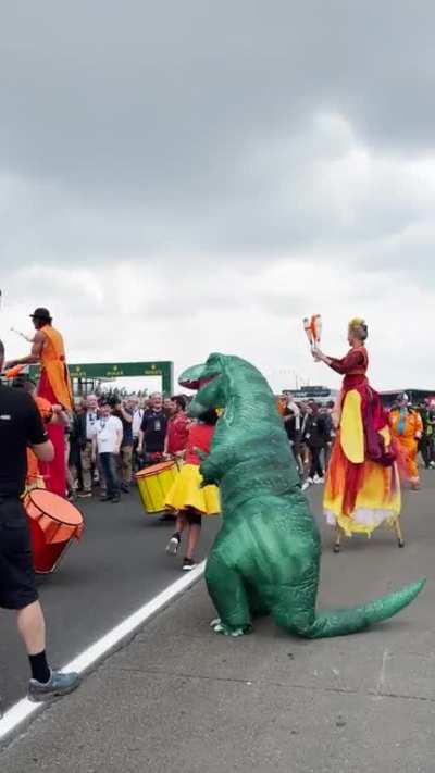 Rexy just vibing during the gridwalk