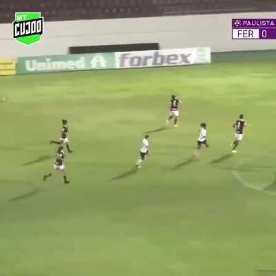 Brilliant passing by Corinthians Feminino team