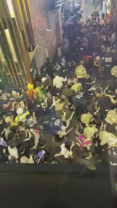 At least 120 dead in Itaewon, South Korea from a stampede/crushing at a Halloween party accident on the street