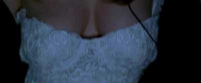 Close-Up Cleavage in Urban Legend