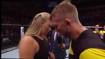 Alexander Gustafsson proposes to girlfriend after his KO win over Glover Teixeira, little awkward but wholesome!