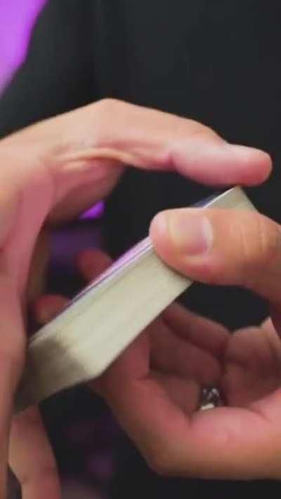 How to spring playing cards from hand to hand like Gambit