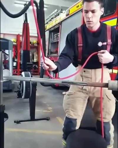 This skill 🤟🔥👩‍🚒👨‍🚒