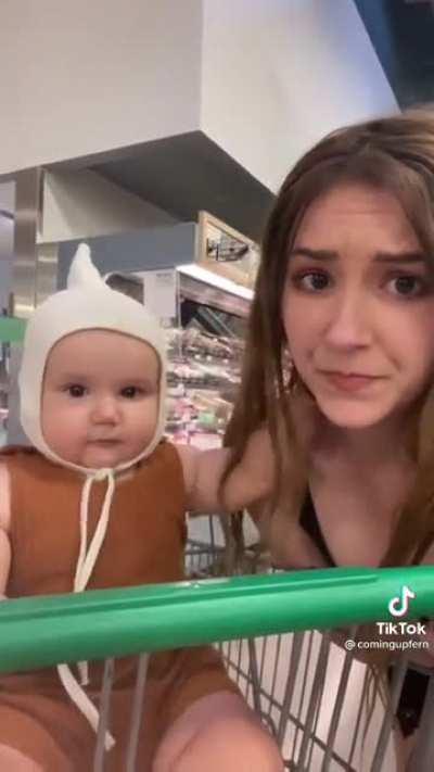 Vegan traumatizing her baby…