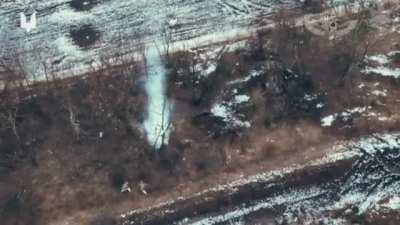 Ukrainian SSO storming enemy positions and capturing POWs. Published 26 Jan.