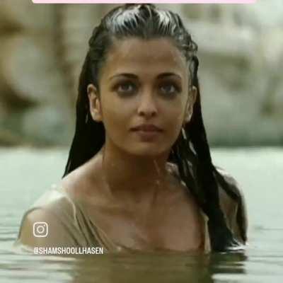 Aishwarya hot looking hot in the Legion 