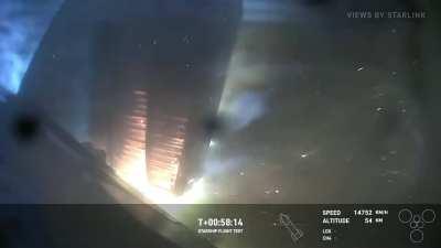 The forward right flap on Starship S19 burning away during reentry on IFT4 June 6th 2024