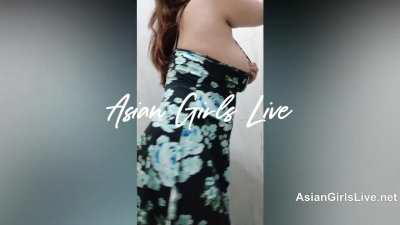 Asian Webcam babe from Philippines shows us those huge tits - FilipinaCamsLive.com