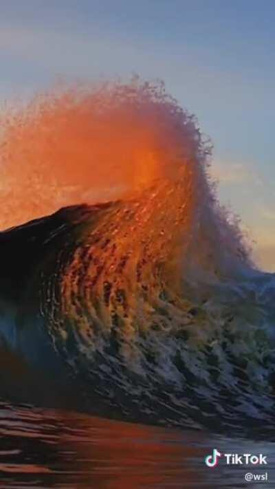 When two waves collide - Video by Conor Hegyi