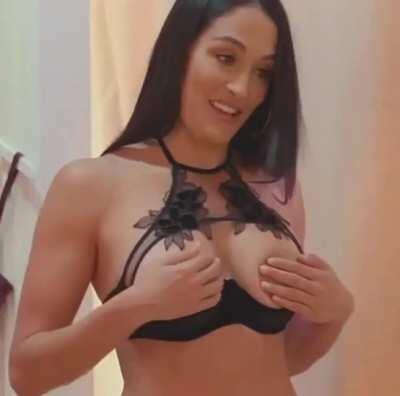 Nikki Bella