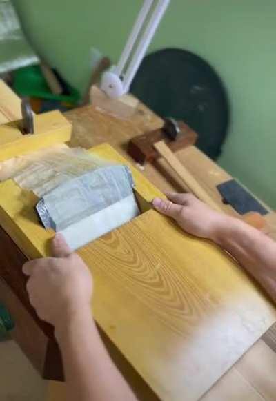 Cutting wood thinner than paper